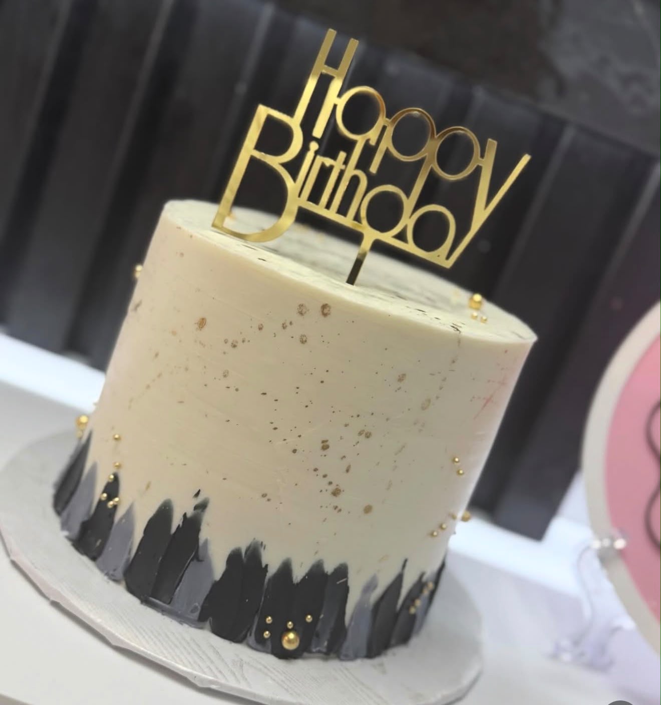 Bizcocho personalizado tamaño 6x6 por encargo en Bayamón